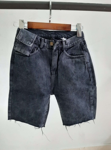 Quần jean ngố kiểu túi tua đen B5055