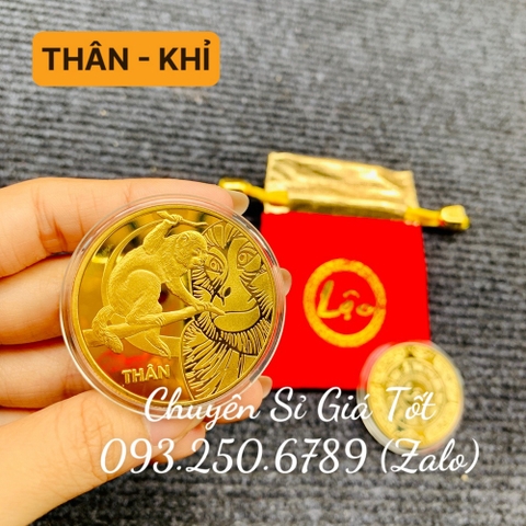 Đồng Tiền Xu Con KHỈ (THÂN) Mạ Vàng Kèm Túi gấm đỏ LỘC