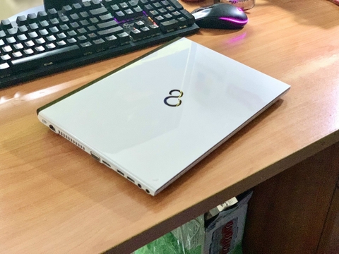 LAPTOP FUJITSU