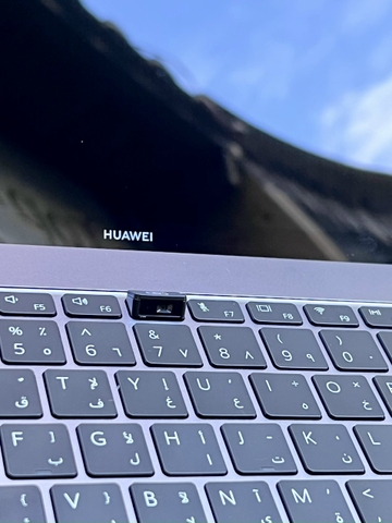 HUWEI MATEBOOK X PRO