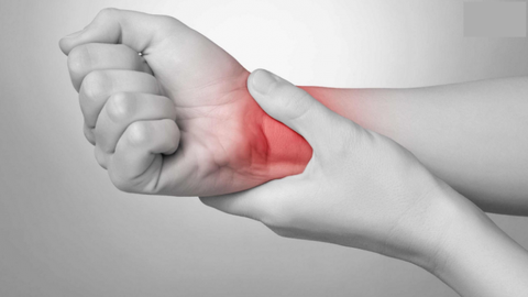 ĐAU CỔ TAY ÂM Ỉ LÂU NGÀY – CÓ THỂ BẠN ĐANG BỎ SÓT TỔN THƯƠNG DÂY CHẰNG TAM GIÁC (TFCC)
