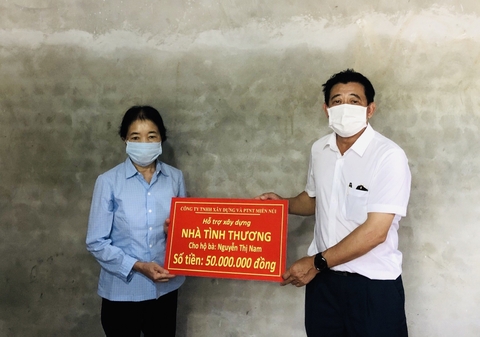 VCK GROUP: ỦNG HỘ 100 TRIỆU ĐỒNG XÂY DỰNG NHÀ TÌNH NGHĨA TẠI PHÚ LƯƠNG