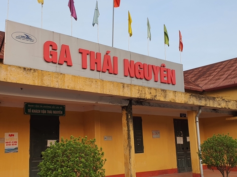 Nhớ thương vời vợi những sân ga