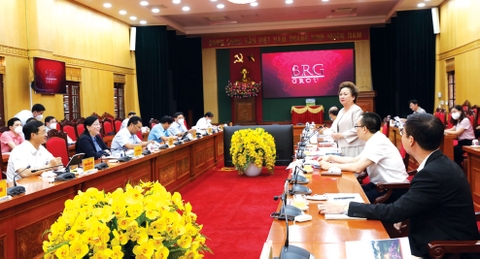 THU HÚT ĐẦU TƯ - KHỞI SẮC TRONG GIAN KHÓ