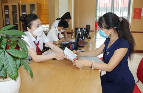 GIẢM LÃI SUẤT ĐỂ HỖ TRỢ KHÁCH HÀNG