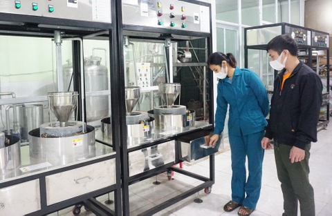 TIÊN PHONG ỨNG DỤNG CÔNG NGHỆ CHẾ BIẾN CHÈ