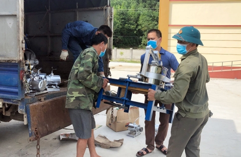 HỖ TRỢ NGƯỜI DÂN PHÁT TRIỂN CÂY CHÈ