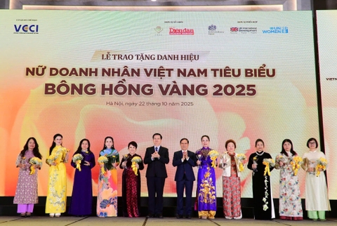 HAI NỮ DOANH NHÂN THÁI NGUYÊN ĐƯỢC VINH DANH “NỮ DOANH NHÂN VIỆT NAM TIÊU BIỂU – BÔNG HỒNG VÀNG” NĂM 2025