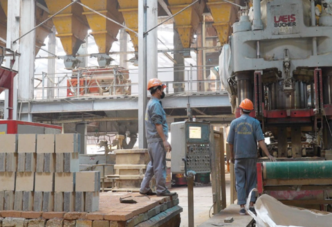 HÀNH TRÌNH 60 NĂM: TỪ XƯỞNG NHỎ ĐẾN TẬP ĐOÀN VẬT LIỆU CHỊU LỬA HÀNG ĐẦU VIỆT NAM