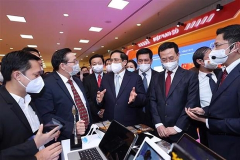 CÔNG BỐ 35 NỀN TẢNG CHUYỂN ĐỔI SỐ QUỐC GIA