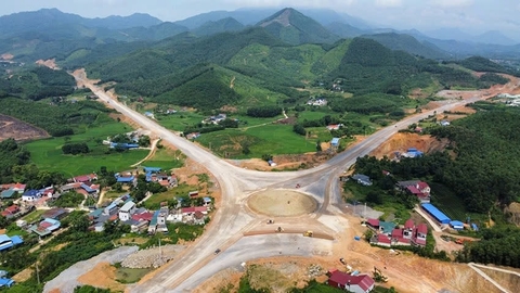 GIẢI NGÂN VỐN ĐẦU TƯ CÔNG: ĐỘNG LỰC PHÁT TRIỂN KINH TẾ - XÃ HỘI