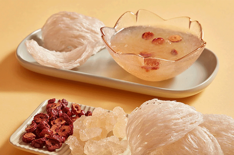 Người tiểu đường có nên sử dụng yến sào chưng sẵn hay nên tự chưng ở nhà?