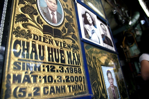 Khắc Bia Mộ Chữ Nổi 3D - 100 Năm Không Phai Màu Chữ