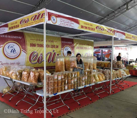 Cô Út - Cơ sở sản xuất bánh tráng Dẻo Sa Tế đảm bảo chất lượng