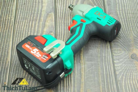 Máy bắn bu lông pin Trung Quốc - Lựa chọn phù hợp hiện tại