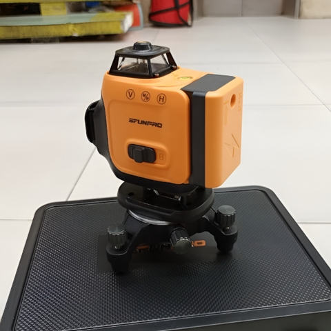 Máy cân mực laser 16 tia xanh Sfunpro SF7916SD