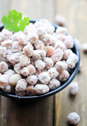 Cách làm mứt đậu phộng, đậu phộng ngào đường ăn vặt cho bé