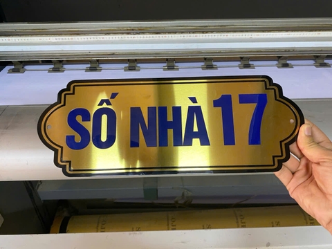 bien-so-nha-inox-an-mon