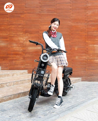 Bao Nhiêu Tuổi Được Đi Xe Máy Điện Quy Định Cần Biết