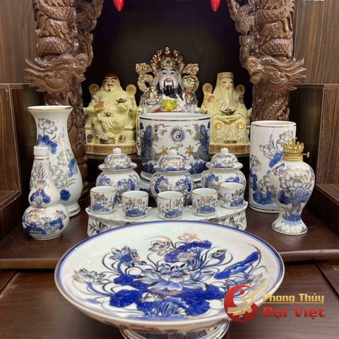 Bộ Bát Hương Men Ngọc Vẽ Vàng - Bàn Gia Tiên Và Thần Linh - Cặp Tài Địa Ngà Ngai Và Thần Phát Thường