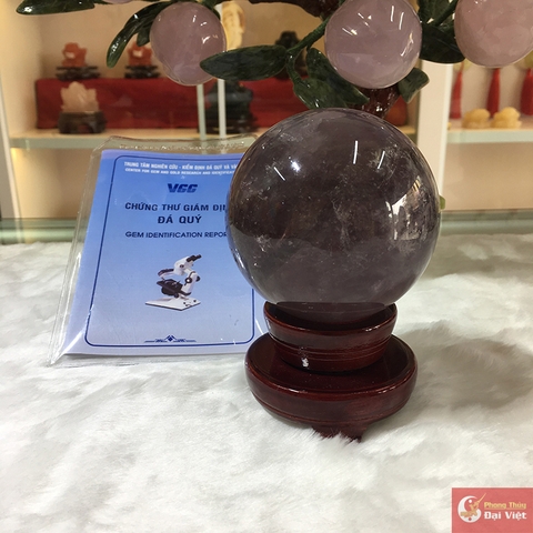 Quả cầu thạch anh tím