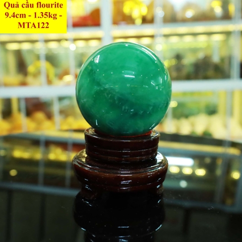 Quả cầu flourite tự nhiên ĐK 9.4cm - 1.35kg - MTA122