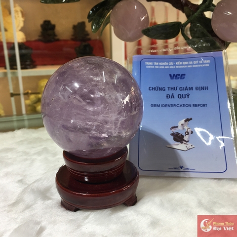 Quả cầu thạch anh tím