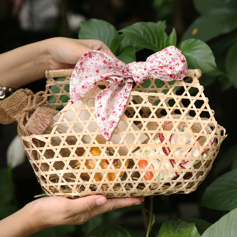 Dâng Mẹ - Kính Cô (gợi ý 2)