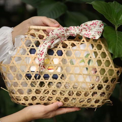 Dâng Mẹ - Kính Cô (gợi ý 1)