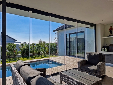 Giới thiệu về Các Loại Cửa Xếp Kính