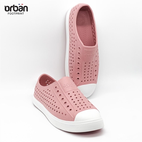 Giày nhựa lỗ Urban Footprint D2001- Hồng đế trắng