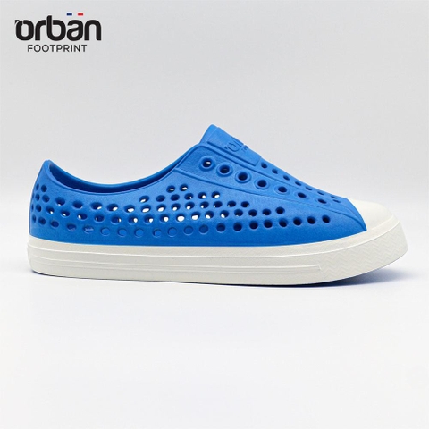 Giày nhựa lỗ Urban Footprint D2001 - Xanh coban trắng