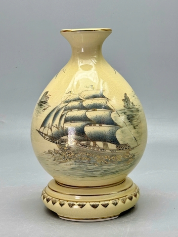 Bình Bảo Ngọc Thuận Buồm Xuôi Gió Cao 30cm Gốm Vẽ Vàng