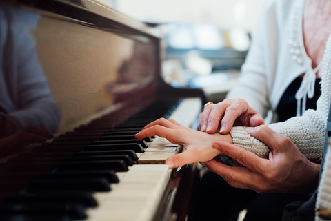 Làm thế nào để biết con bạn có năng khiếu học Piano hay không?