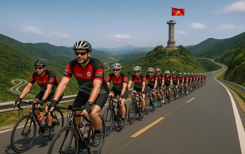 12 DAY - VIETNAM 'S CENTRAL COAST BICYCLE TOURS