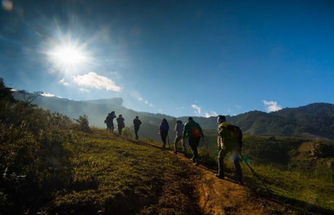 9 DAYS – FANSIPAN – SAPA VALLEY HIKING TRIP