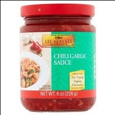 Tương ớt tỏi Lee Kum Kee hũ 226g