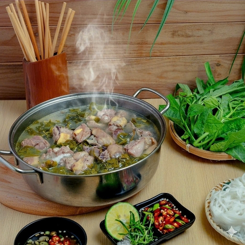 Gà Lá Giang