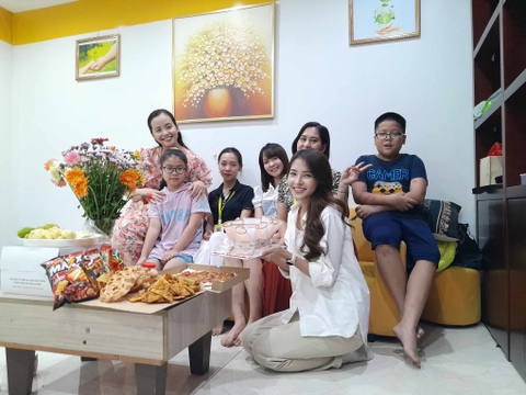 🎸 Khóa Học Ghita Giá Rẻ Dành Cho Người Lớn Tại Quận Hai Bà Trưng – Bắt Đầu Chơi Nhạc Chỉ Sau Vài Buổi Học!