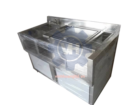 So sánh quầy pha chế bằng inox và quầy pha chế bằng gỗ