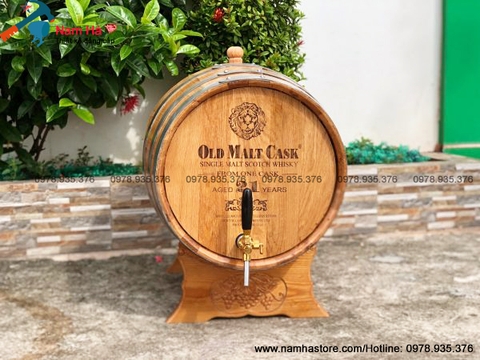 TRÀO LƯU NGÂM RƯỢU VỚI THÙNG GỖ ĐỰNG RƯỢU