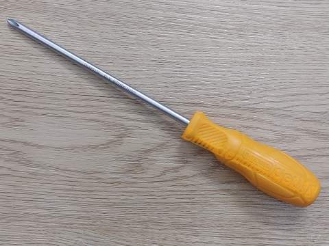 Tua vít 4 cạnh 6mmx15cm Deli mới chính hãng !