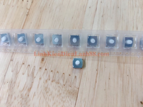 Nút Vuông trắng dán 4 chân 6x6x5 mới chính hãng chống ẩm chống bụi chịu nhiệt.