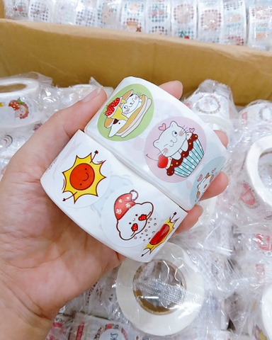 CUỘN 500 STICKER HOẠT HÌNH RC04653
