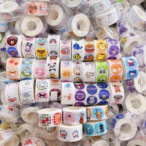CUỘN 500 STICKER HOẠT HÌNH RC04653