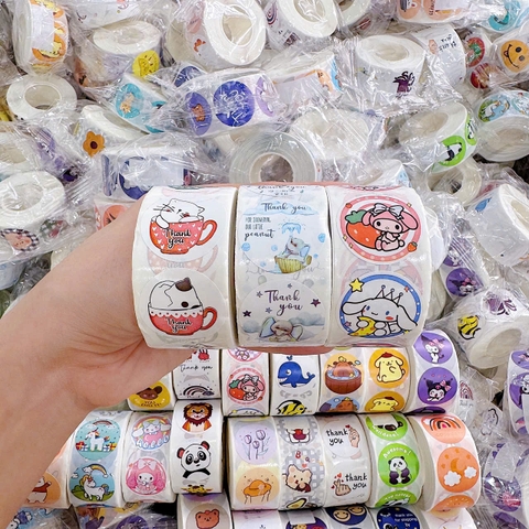 CUỘN 500 STICKER HOẠT HÌNH RC04653