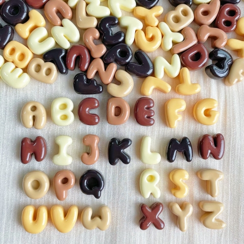 Set Charm Chữ Màu Cafe RC1474