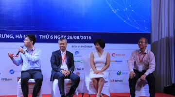 Diễn đàn tiếp thị trực tuyến – VOMF 2016: Chật cứng người tham dự