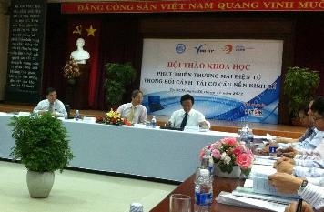 Báo cáo toàn cảnh 15 năm Internet Việt Nam