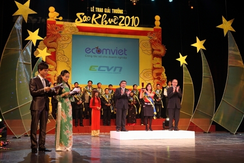 EcomViet vinh dự nhận giải Sao Khuê 2010